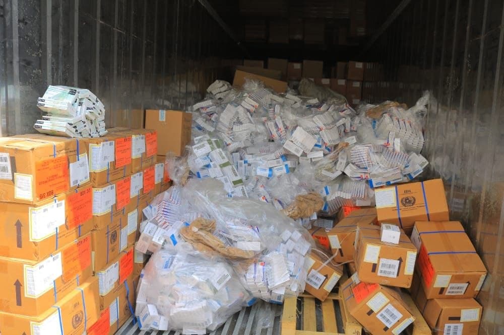 الأمم المتحدة تعتذر رسميا لصنعاء بعد استقدامها حاويات أدوية منتهية