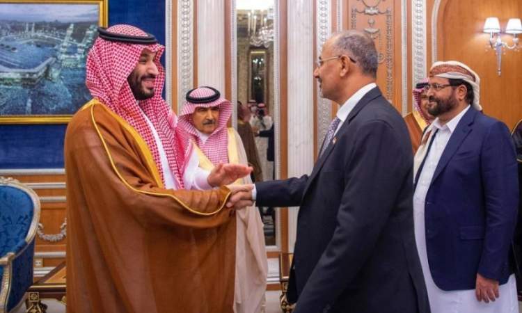 السعودية ترجئ عودة الرئاسي   إلى عدن