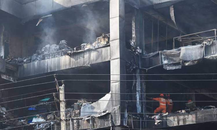 مقتل 27 شخصا في حريق بمبنى في نيودلهي