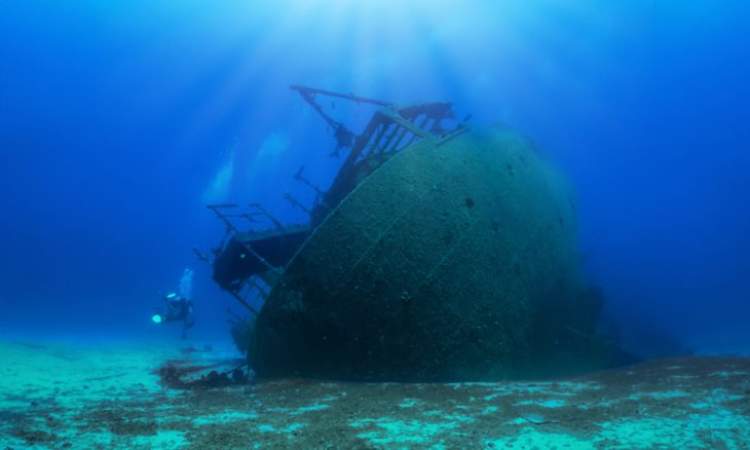 اكتشاف أعمق حطام سفينة بالعالم بعد 80 عاما من غرقها؟