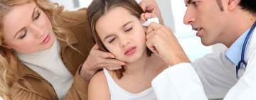 هذه الأعراض تنذر بالتهاب الأذن الوسطى لدى الأطفال