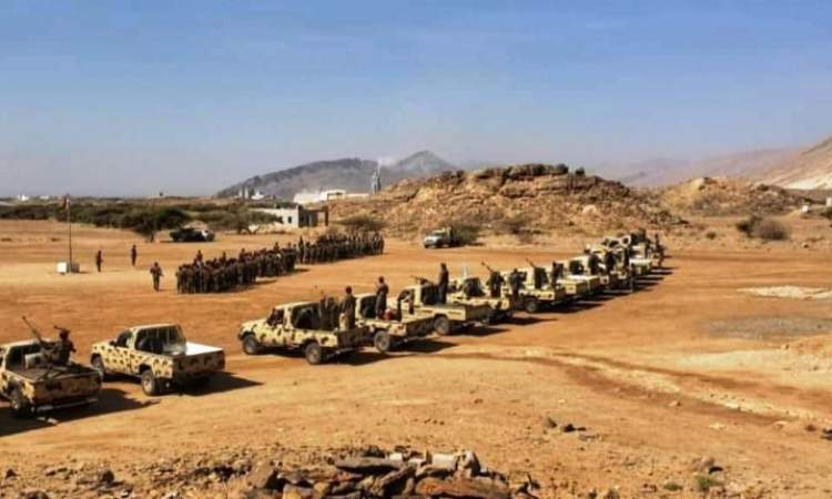 التحالف يمهل الانتقالي لإخلاء معسكرات في عدن