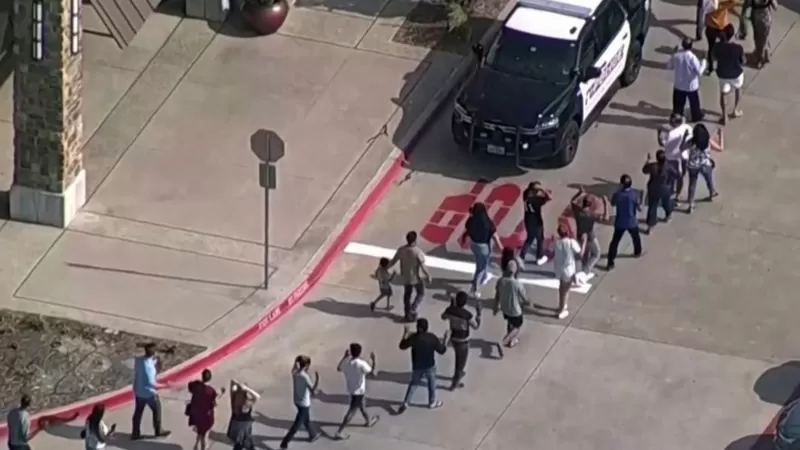 مسلح يقتل ثمانية أشخاص رميا بالرصاص في تكساس الأمريكية