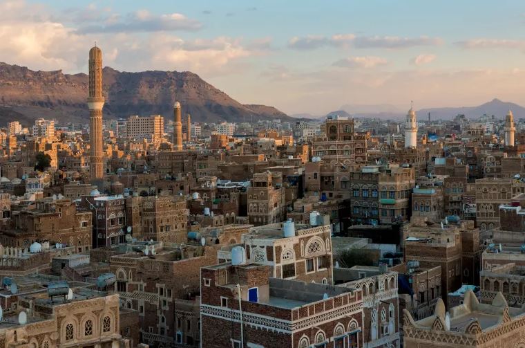صنعاء تكشف هوية المستفيدين من التأشيرات السعودية