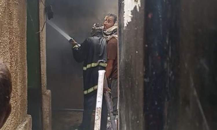 إخماد حريق في صنعاء