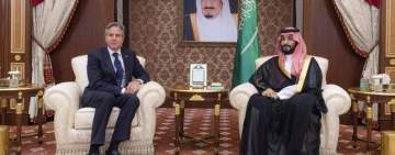 مسؤول في صنعاء يكشف سر زيارة بلينكن إلى السعودية